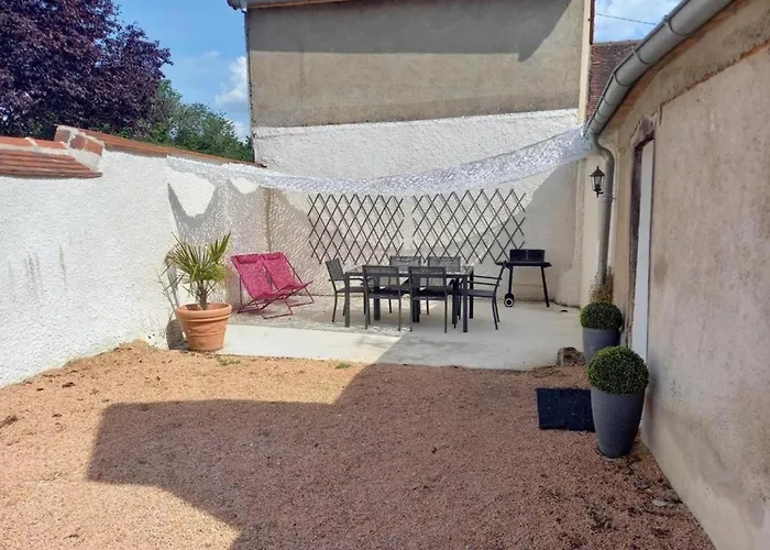 Charmante Maison Cocooning Au Cœur Du Bourbonnais, Animaux Acceptés - Fr-1-489-68 Hébergement de vacances *